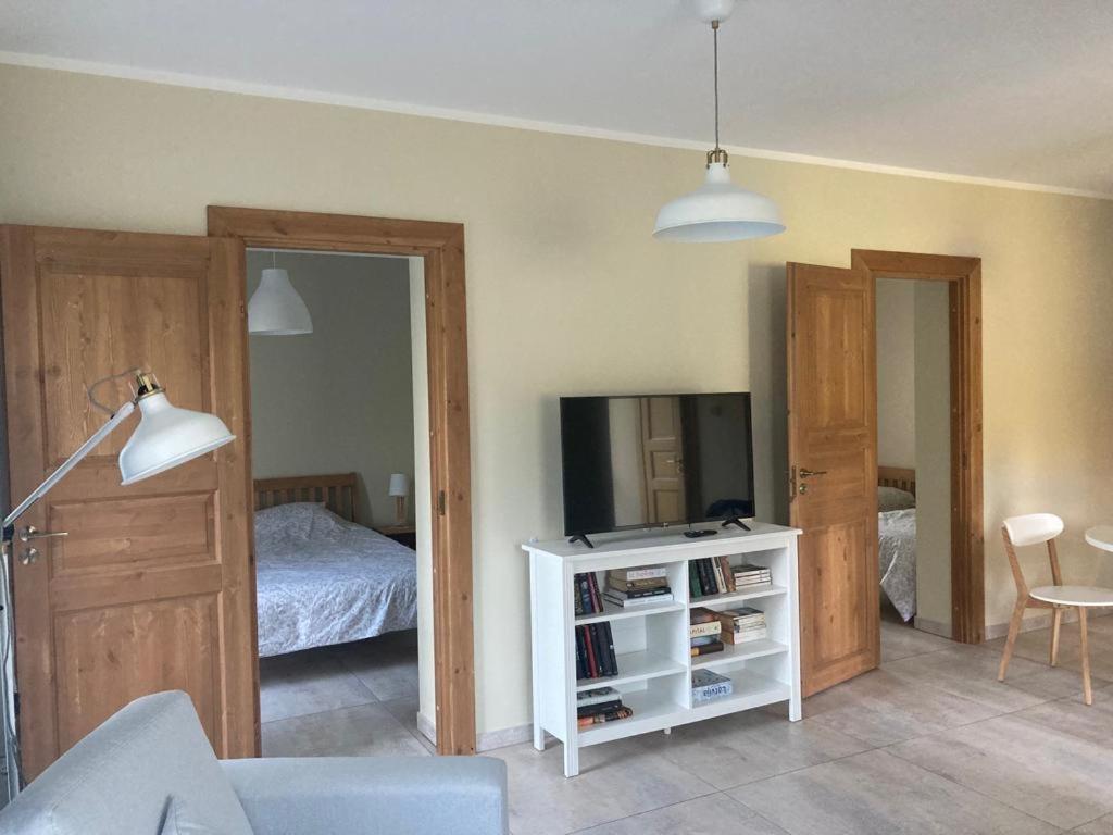 Luci Juras Apartamenti 2 Roja Kültér fotó
